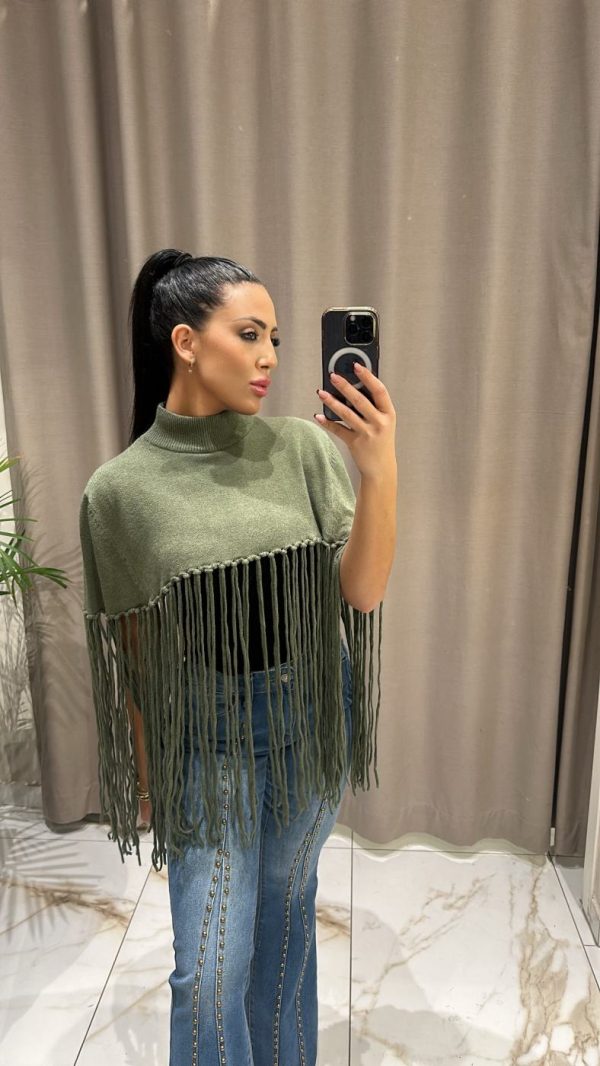 πλεκτό poncho